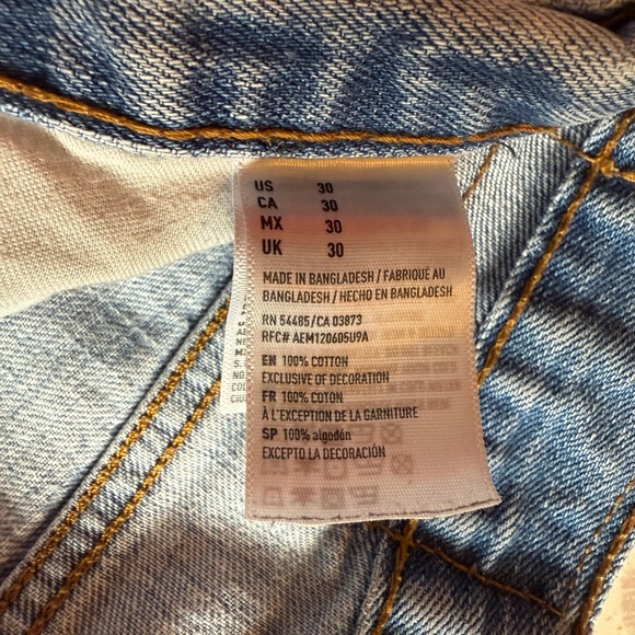 American Eagle Outfitters Light Blue Distressed Jean Shorts - Picture 3 of 3